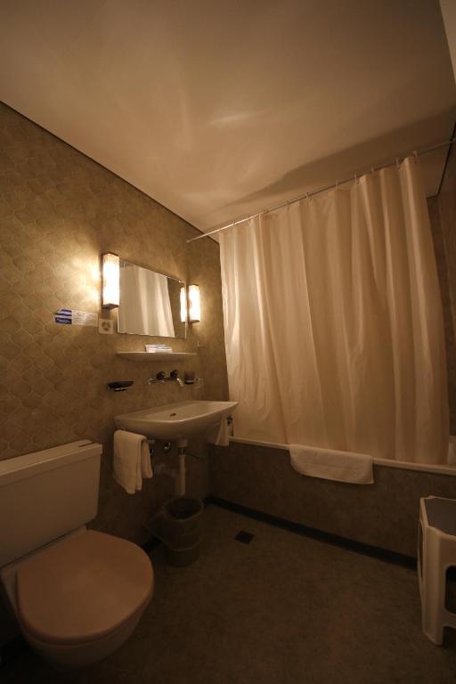 Gasthaus Zum Kreuz Meggen Room photo